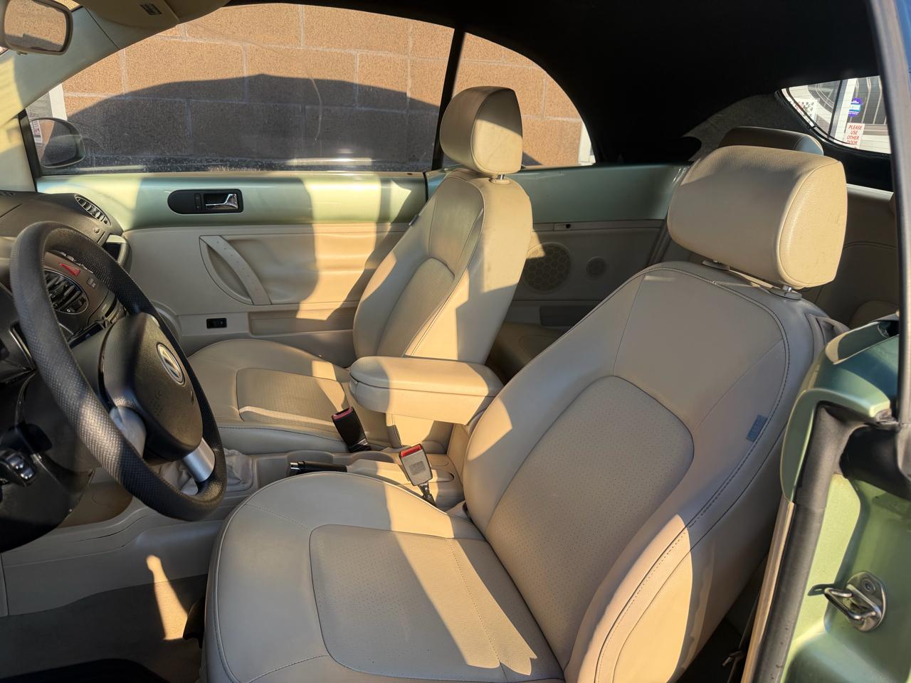 Volkswagen New Beetle Convertible 2dr Manual PZEV 2007