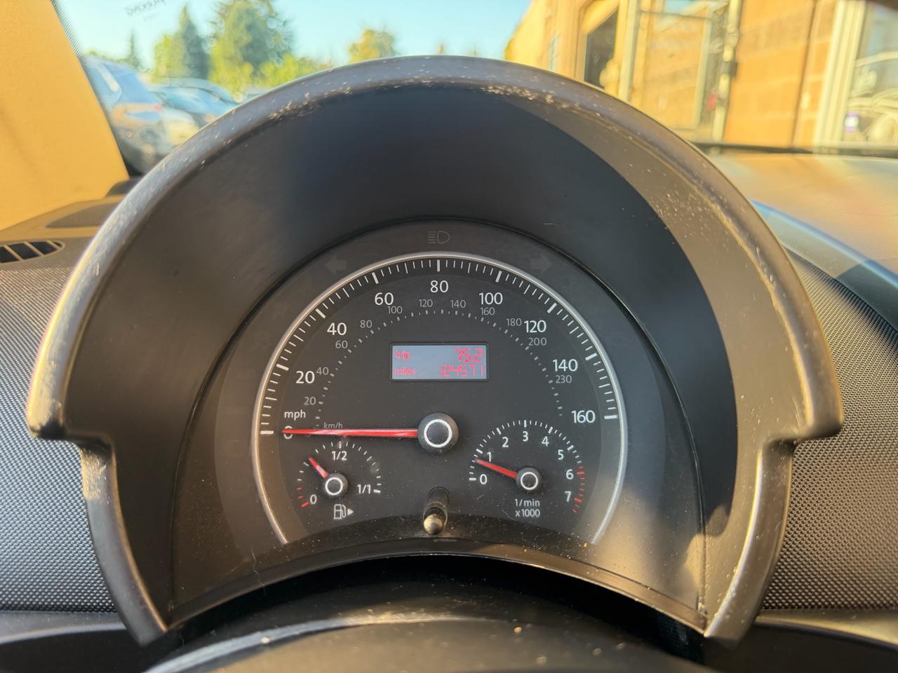 Volkswagen New Beetle Convertible 2dr Manual PZEV 2007