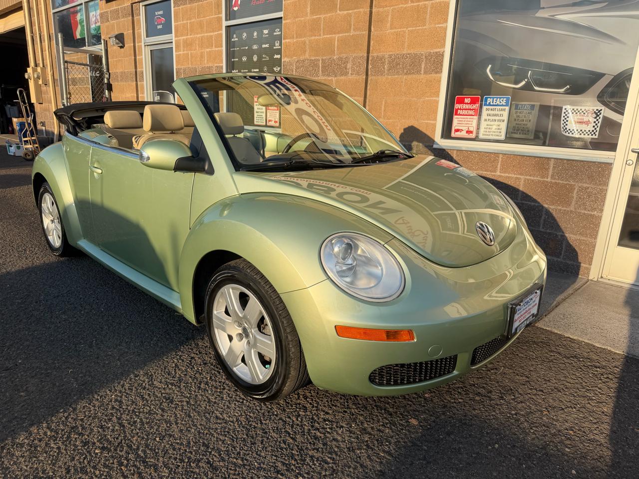 Volkswagen New Beetle Convertible 2dr Manual PZEV 2007