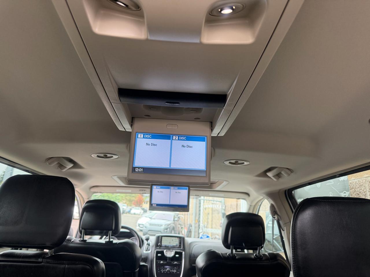 Chrysler Town & Country 4dr Wgn Limited 2011