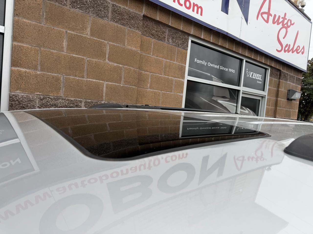 Chrysler Town & Country 4dr Wgn Limited 2011