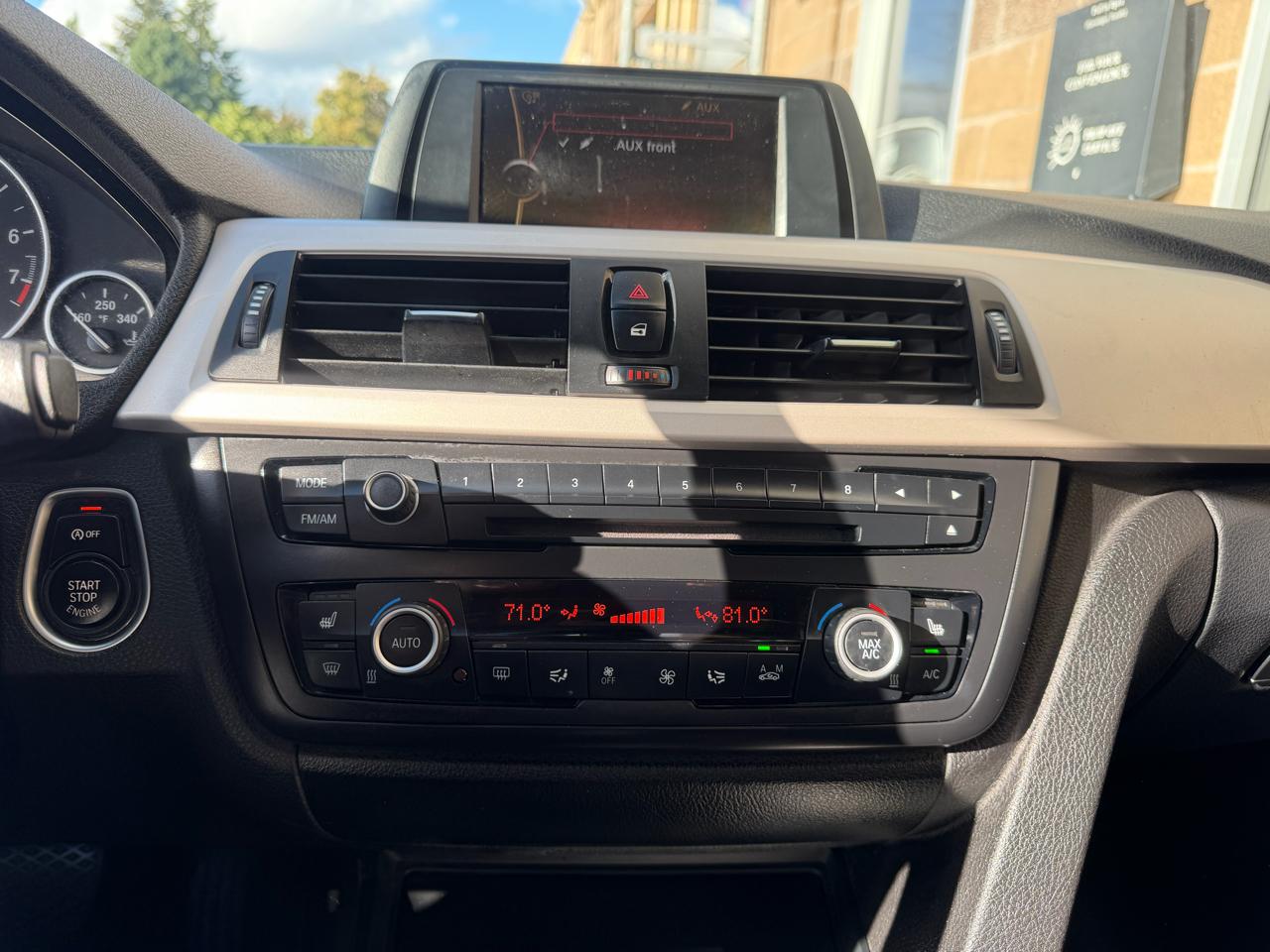 BMW 3 Series 4dr Sdn 320i xDrive AWD 2014