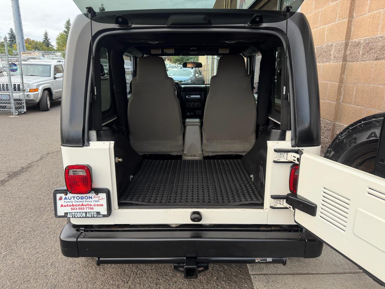 Jeep Wrangler 2dr X 2004