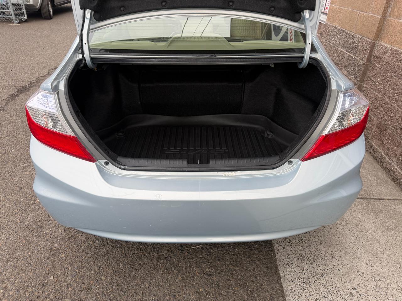 Honda Civic Hybrid 4dr Sdn L4 CVT 2012