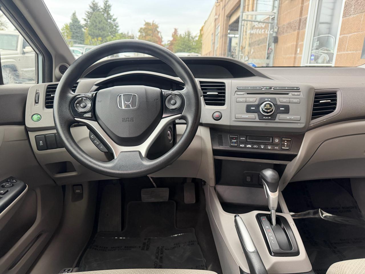 Honda Civic Hybrid 4dr Sdn L4 CVT 2012