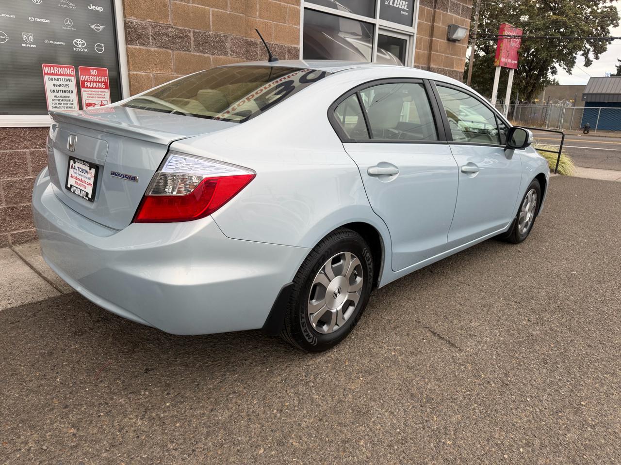Honda Civic Hybrid 4dr Sdn L4 CVT 2012
