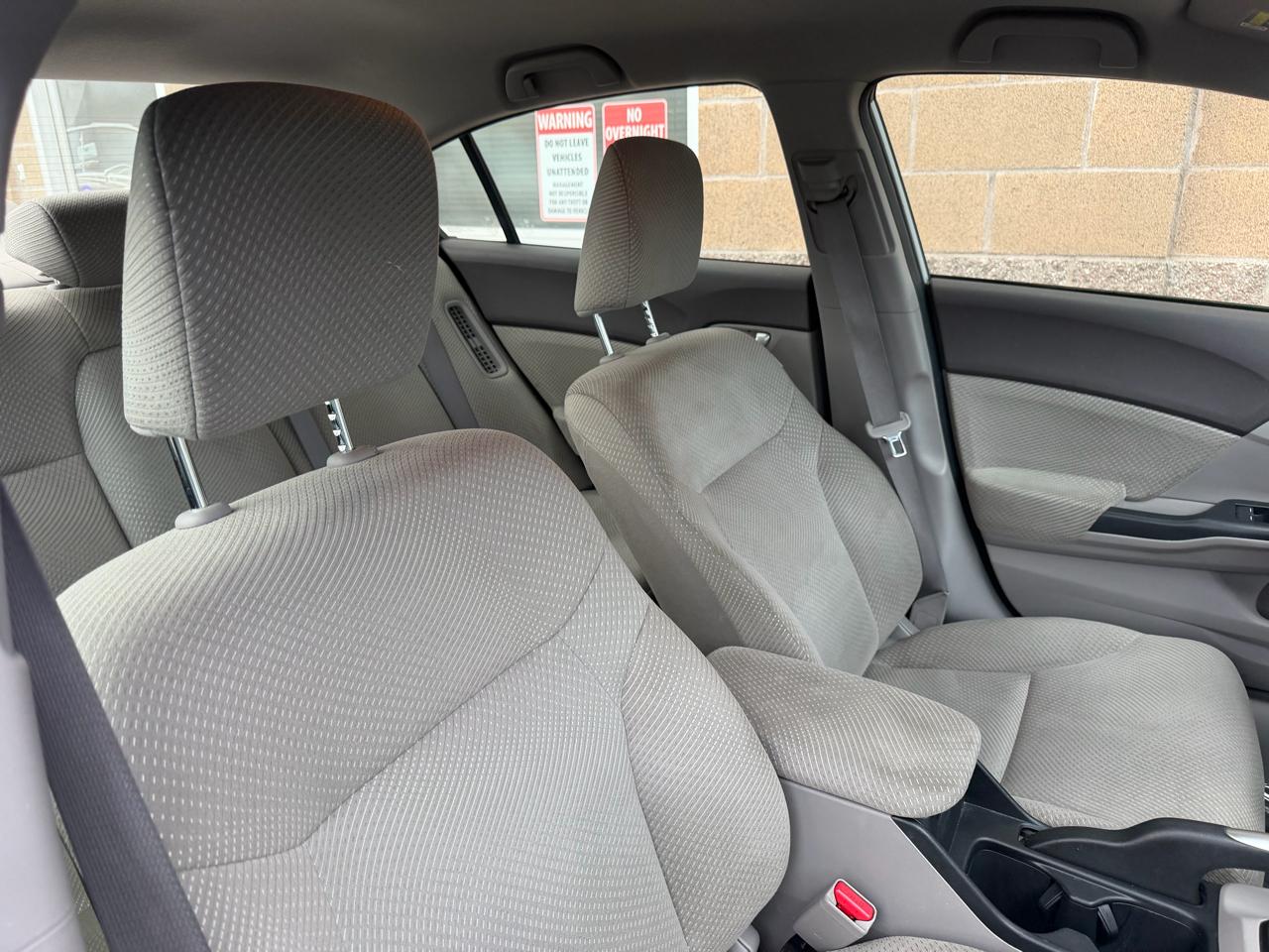 Honda Civic Hybrid 4dr Sdn L4 CVT 2012