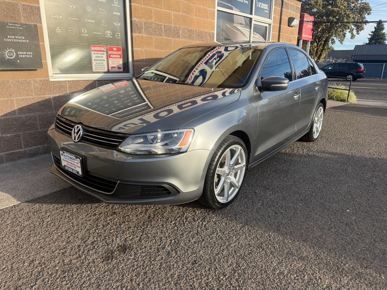 Volkswagen Jetta Sedan 4dr DSG TDI 2013