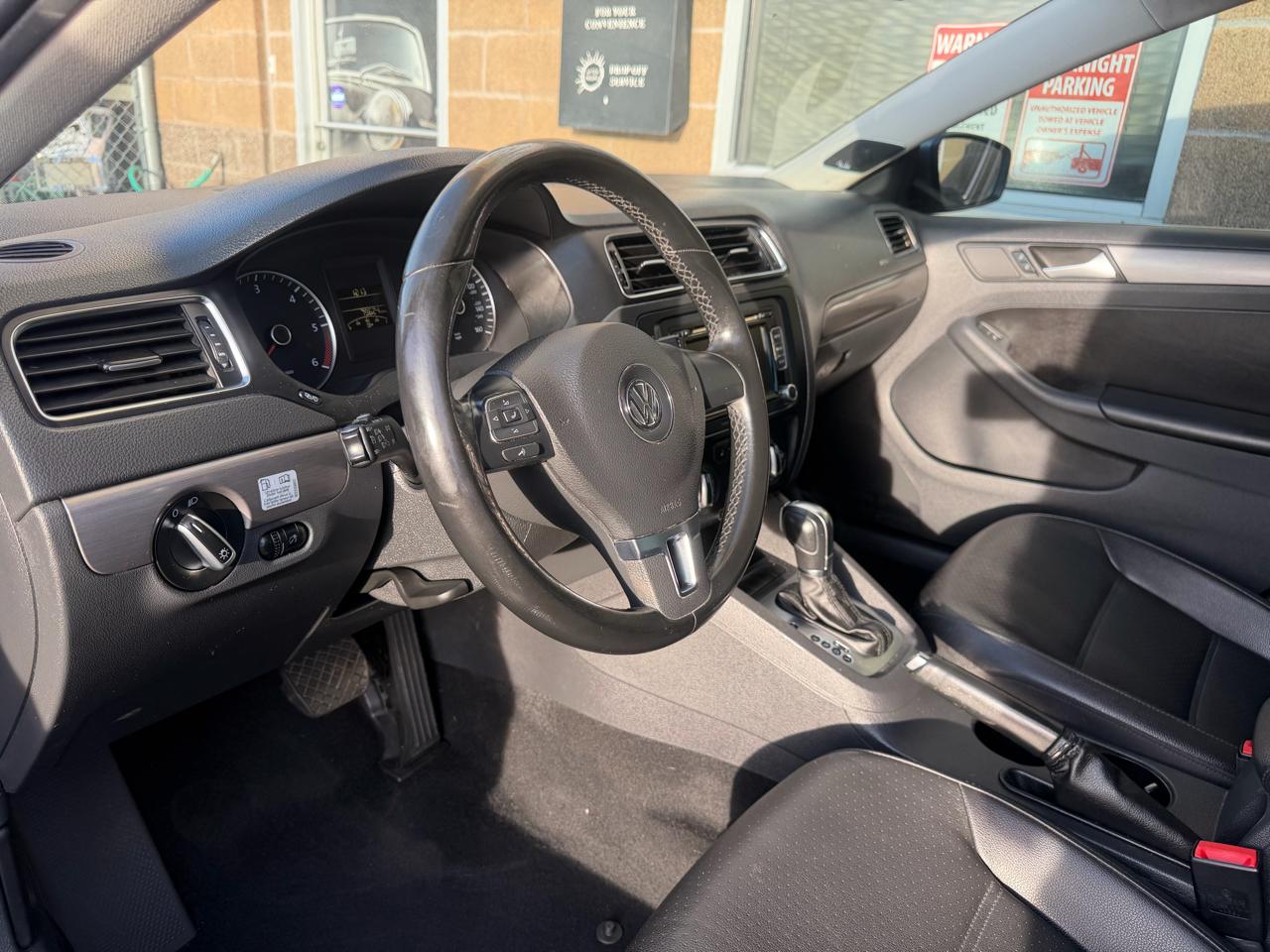 Volkswagen Jetta Sedan 4dr DSG TDI 2013