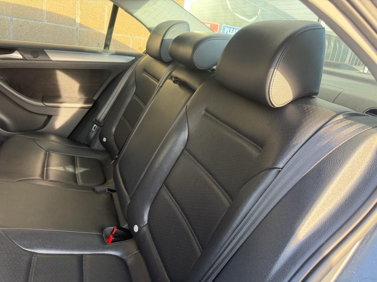 Volkswagen Jetta Sedan 4dr DSG TDI 2013