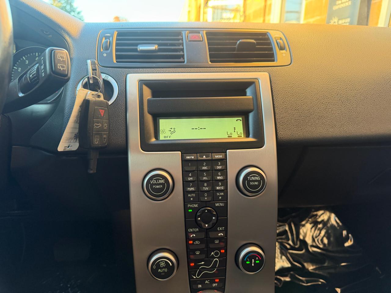 Volvo V50 4dr Wgn Auto FWD 2010