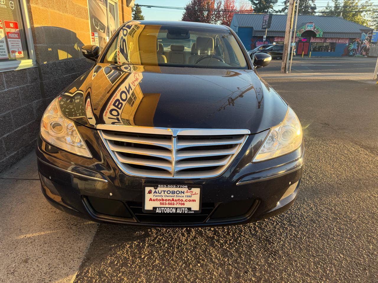 Hyundai Genesis 4dr Sdn 4.6L V8 2010