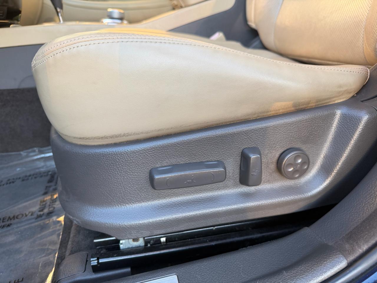 Hyundai Genesis 4dr Sdn 4.6L V8 2010