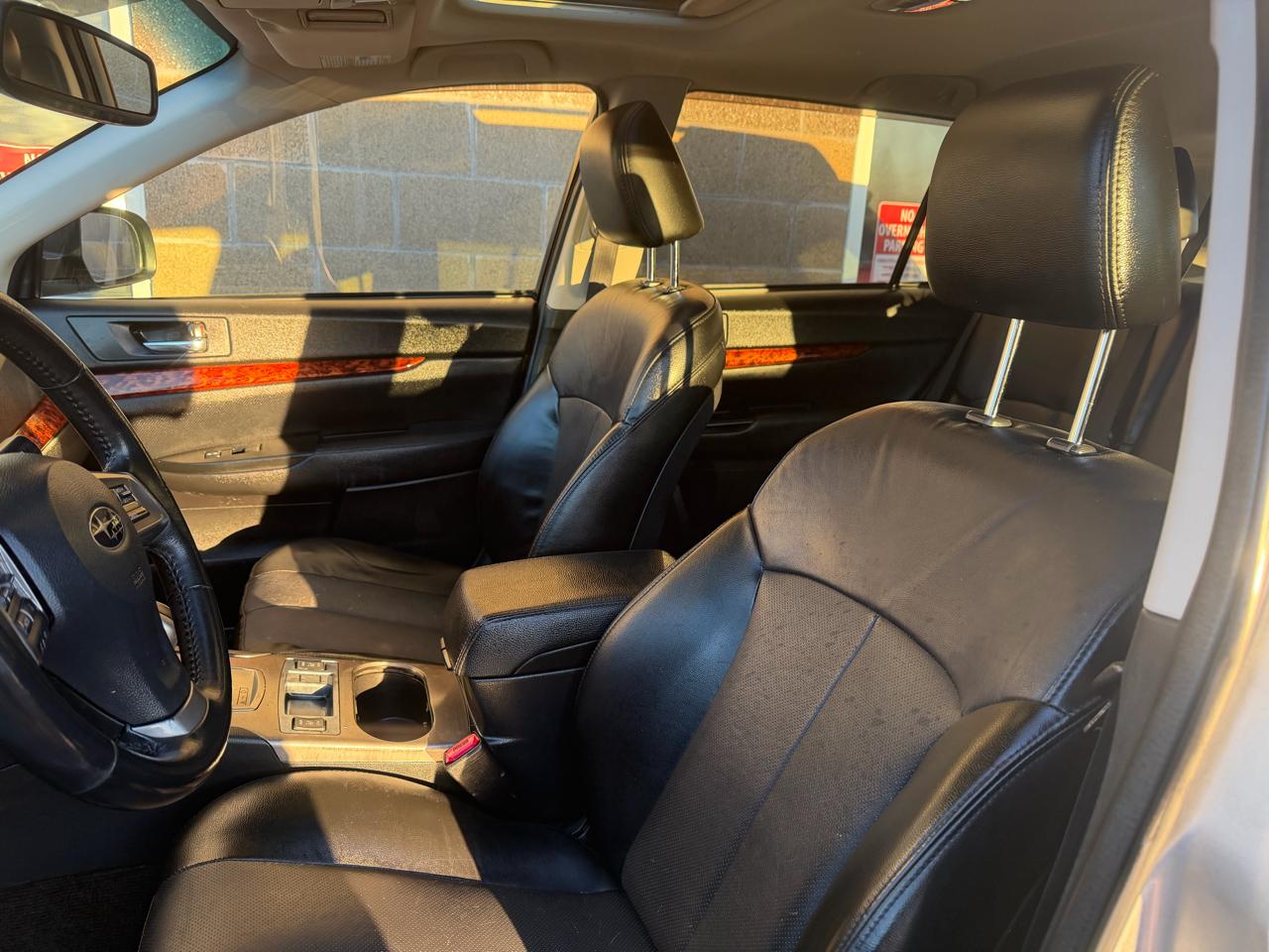 Subaru Outback 4dr Wgn H4 Auto 2.5i Limited 2012