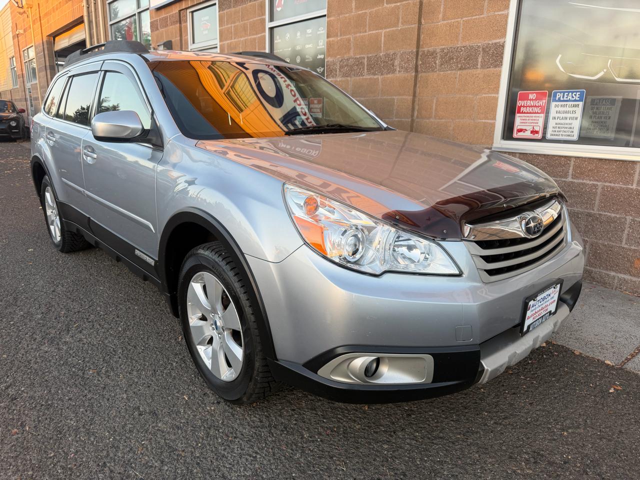Subaru Outback 4dr Wgn H4 Auto 2.5i Limited 2012