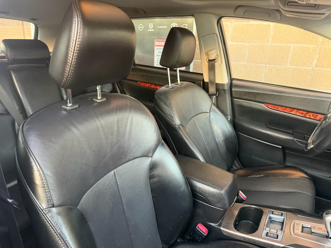 Subaru Outback 4dr Wgn H4 Auto 2.5i Limited 2012