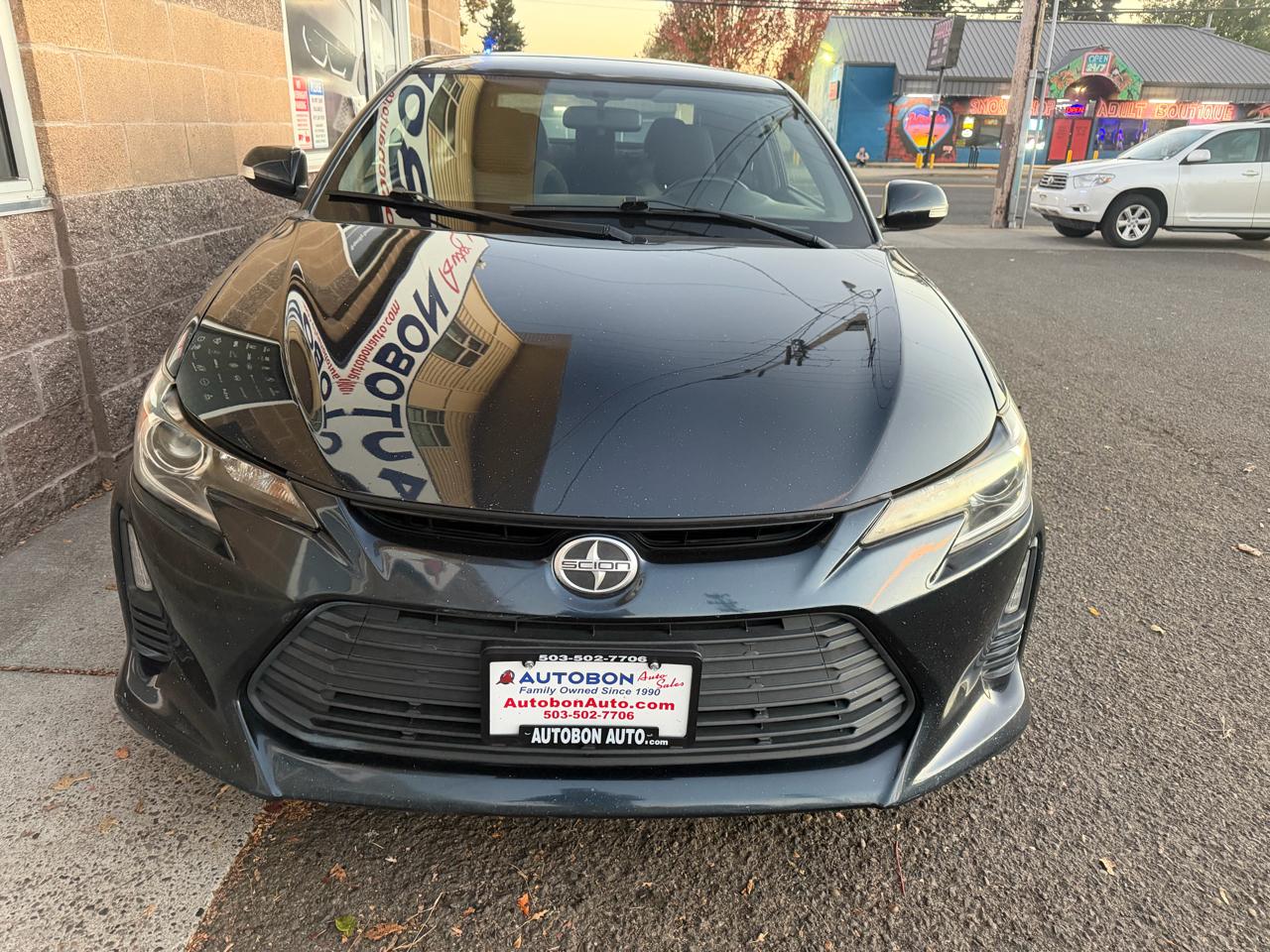 Scion tC 2dr HB Man (Natl) 2015