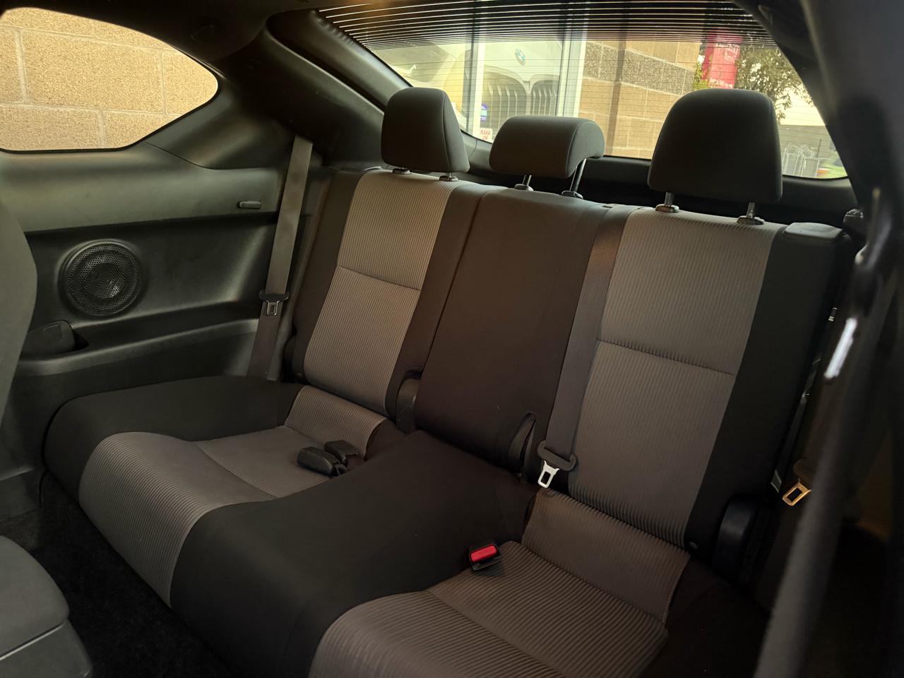 Scion tC 2dr HB Man (Natl) 2015
