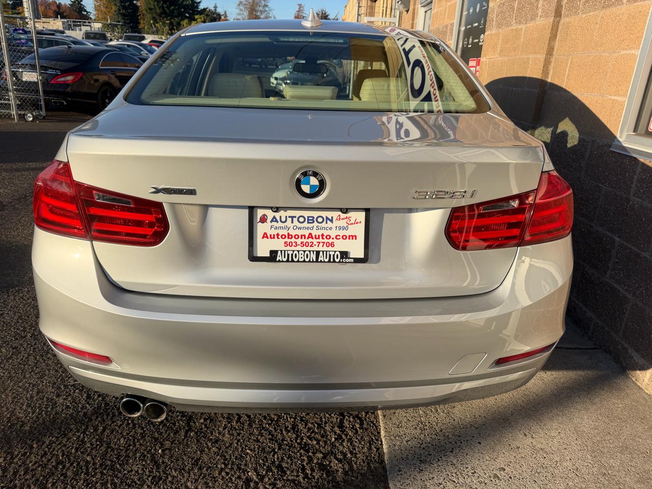 BMW 3 Series 4dr Sdn 328i xDrive AWD SULEV 2013