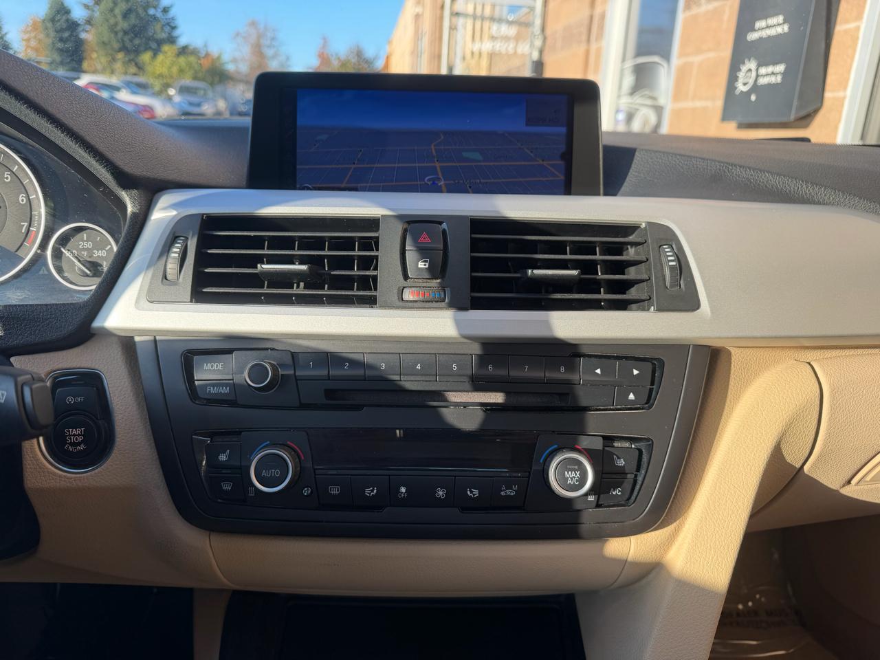 BMW 3 Series 4dr Sdn 328i xDrive AWD SULEV 2013