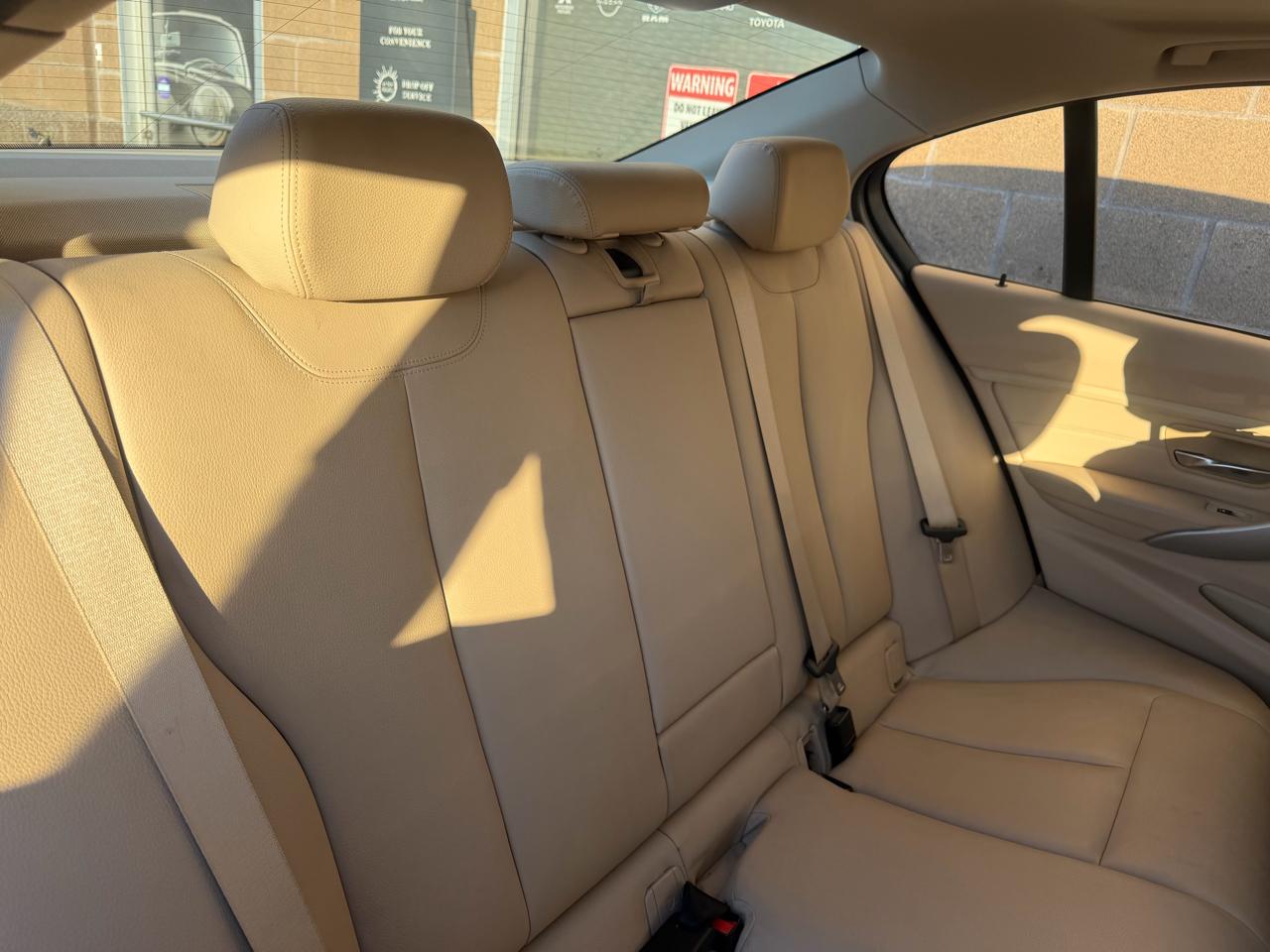 BMW 3 Series 4dr Sdn 328i xDrive AWD SULEV 2013