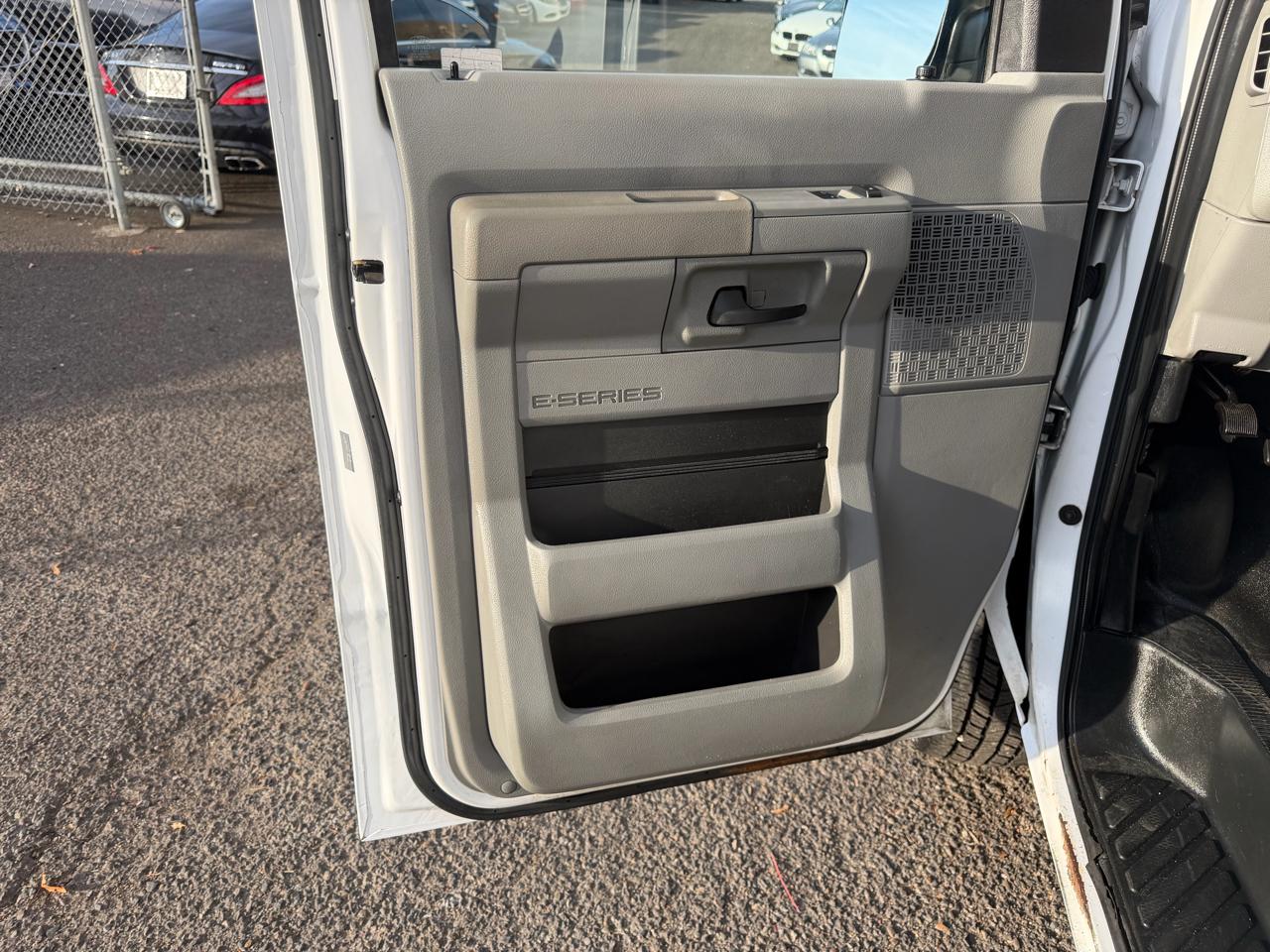 Ford Econoline Cargo Van E-350 Super Duty Ext Recreational 2014