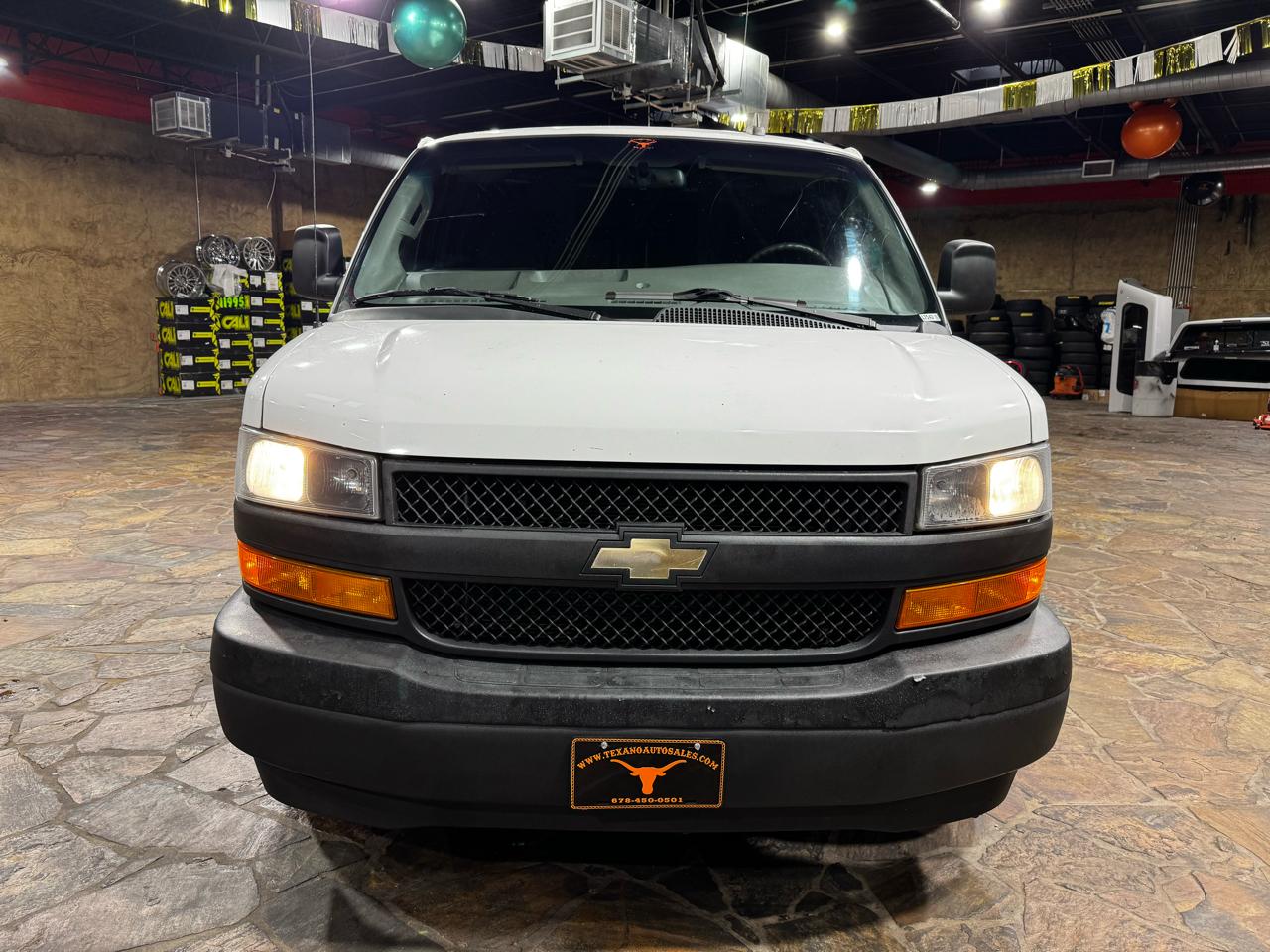 Chevrolet Express Cargo Van RWD 2500 135" 2018