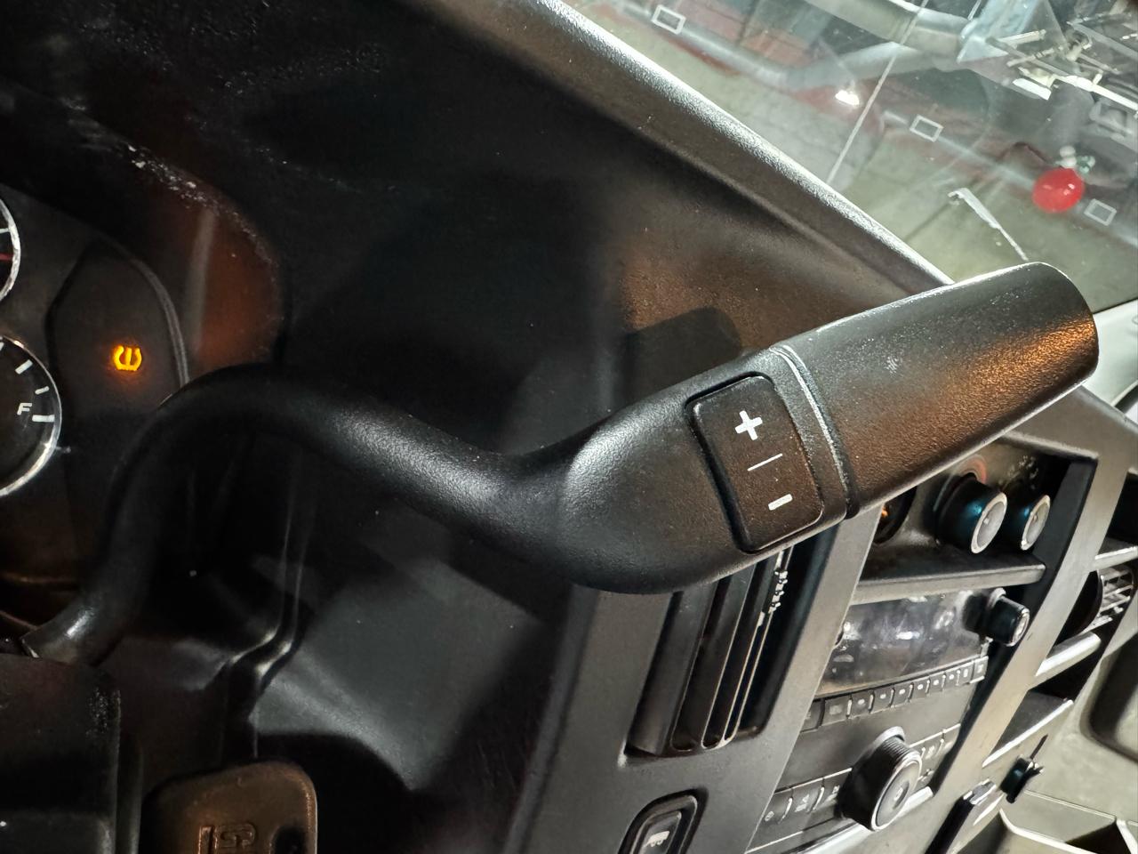 Chevrolet Express Cargo Van RWD 2500 135" 2018