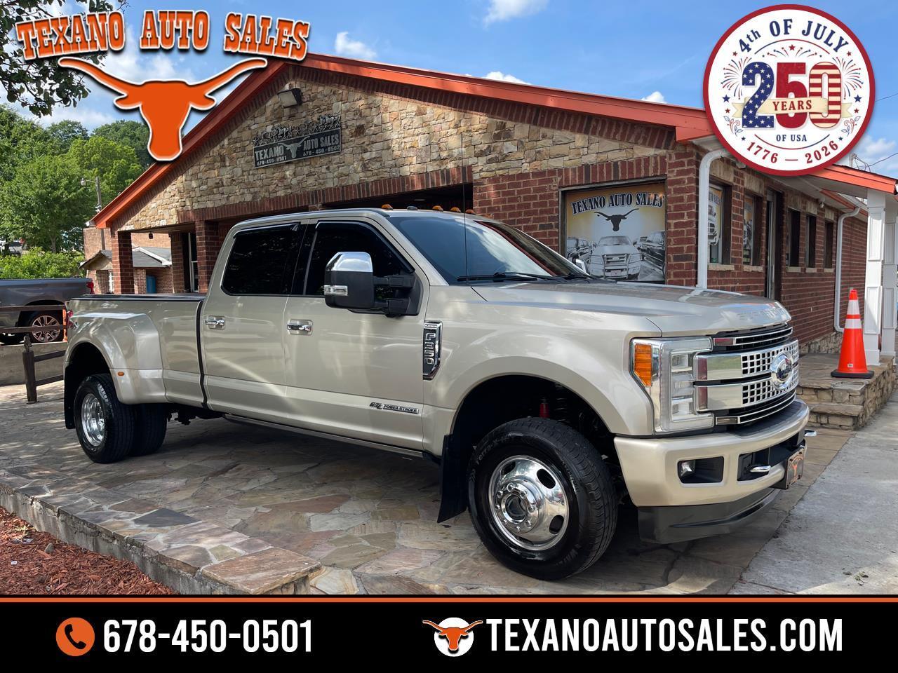 2017 Ford Super Duty F-350 DRW Platinum 4WD Crew Cab 8' Box