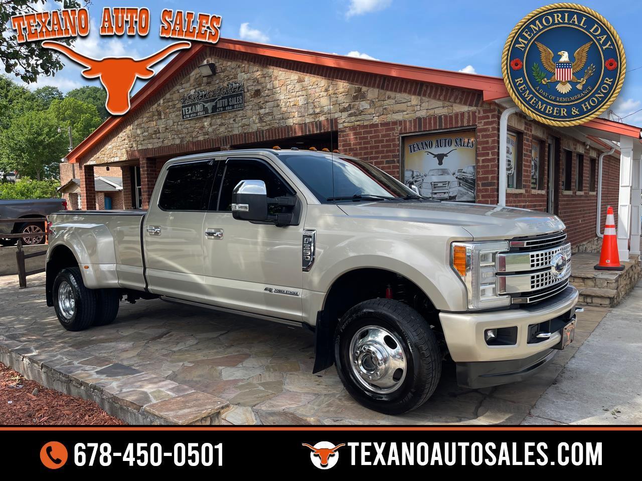 2017 Ford Super Duty F-350 DRW Platinum 4WD Crew Cab 8' Box