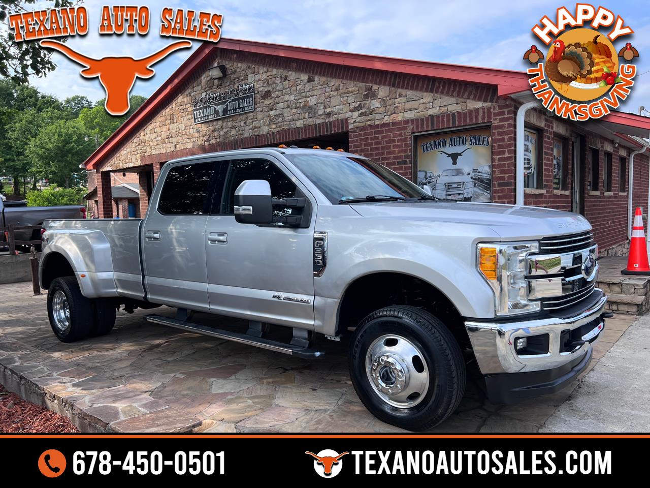 2017 Ford Super Duty F-350 DRW 4WD Crew Cab 156" Lariat
