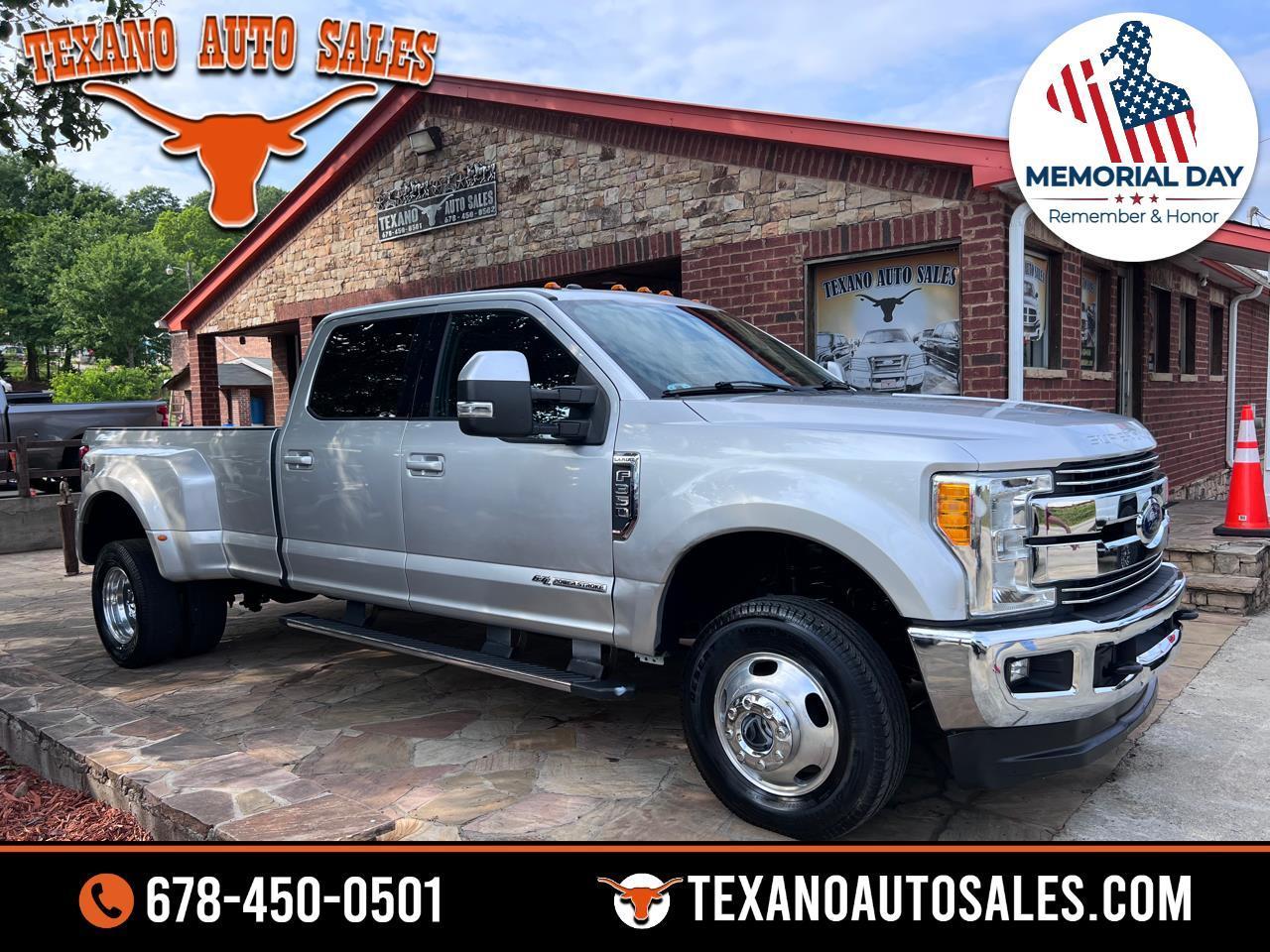 2017 Ford Super Duty F-350 DRW 4WD Crew Cab 156" Lariat