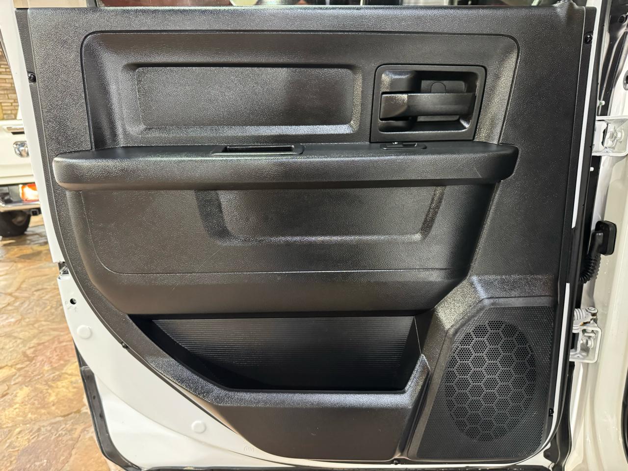 RAM 2500 4WD Crew Cab 169" Tradesman 2015