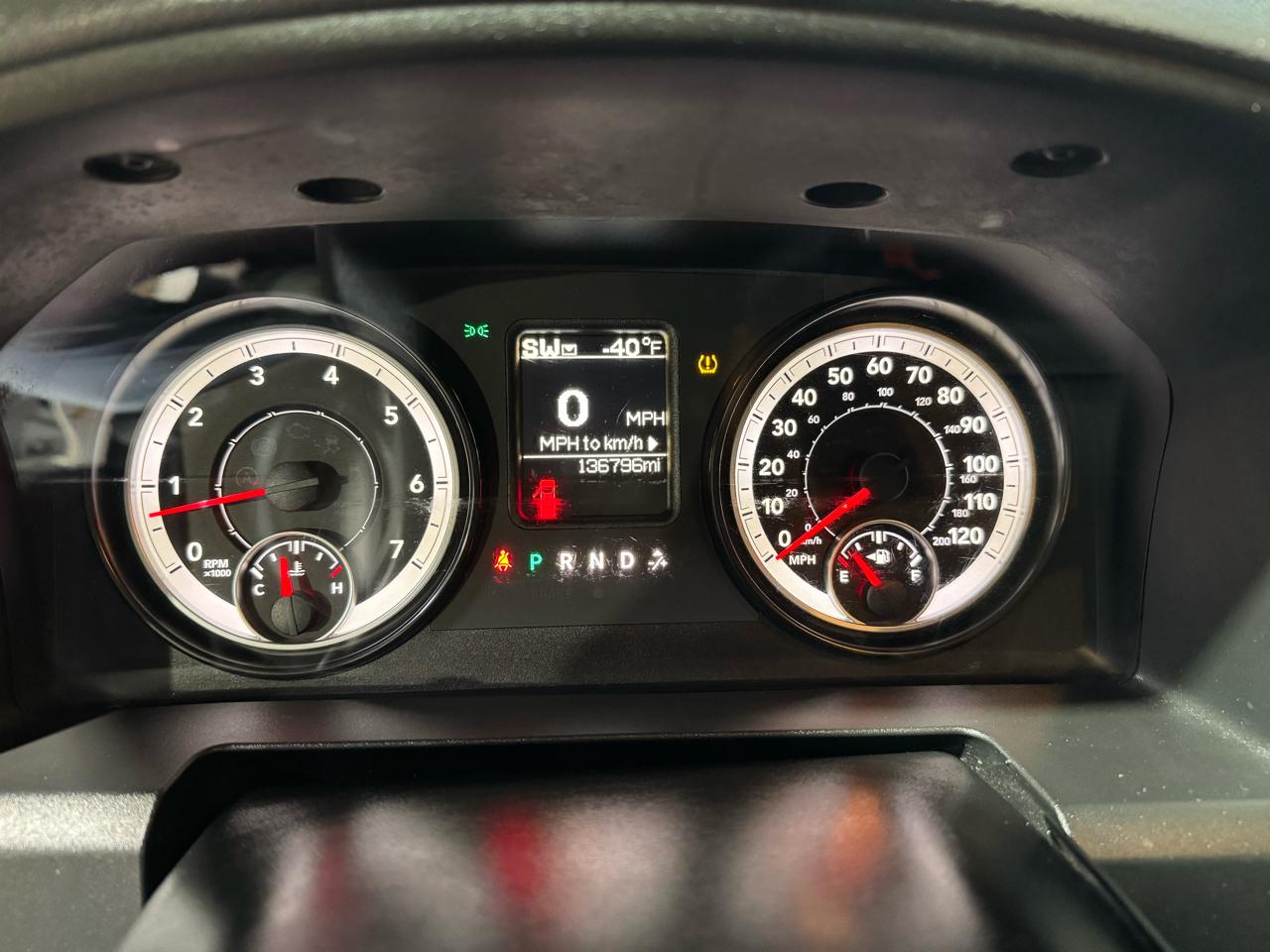 RAM 2500 4WD Crew Cab 169" Tradesman 2015