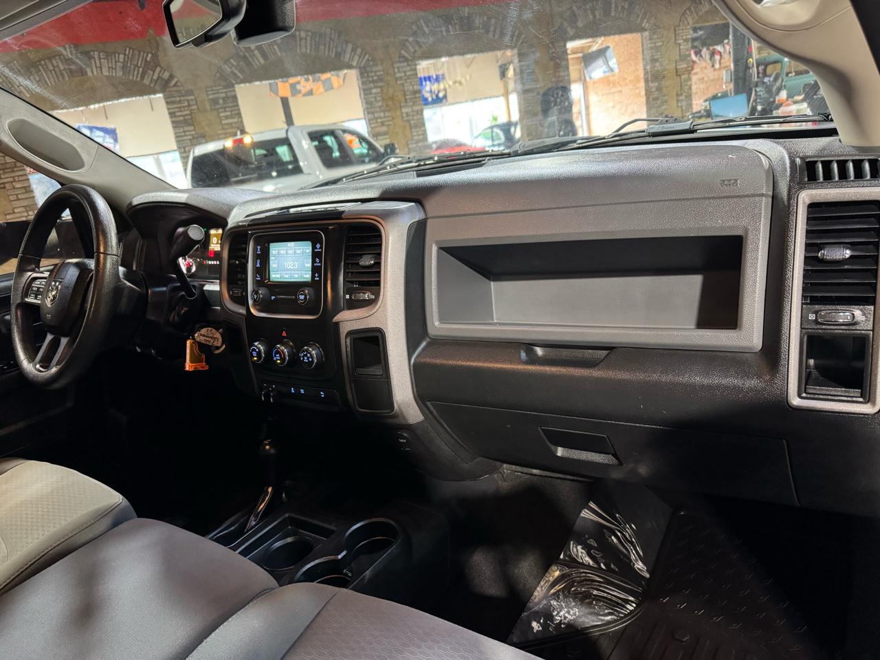 RAM 2500 4WD Crew Cab 169" Tradesman 2015