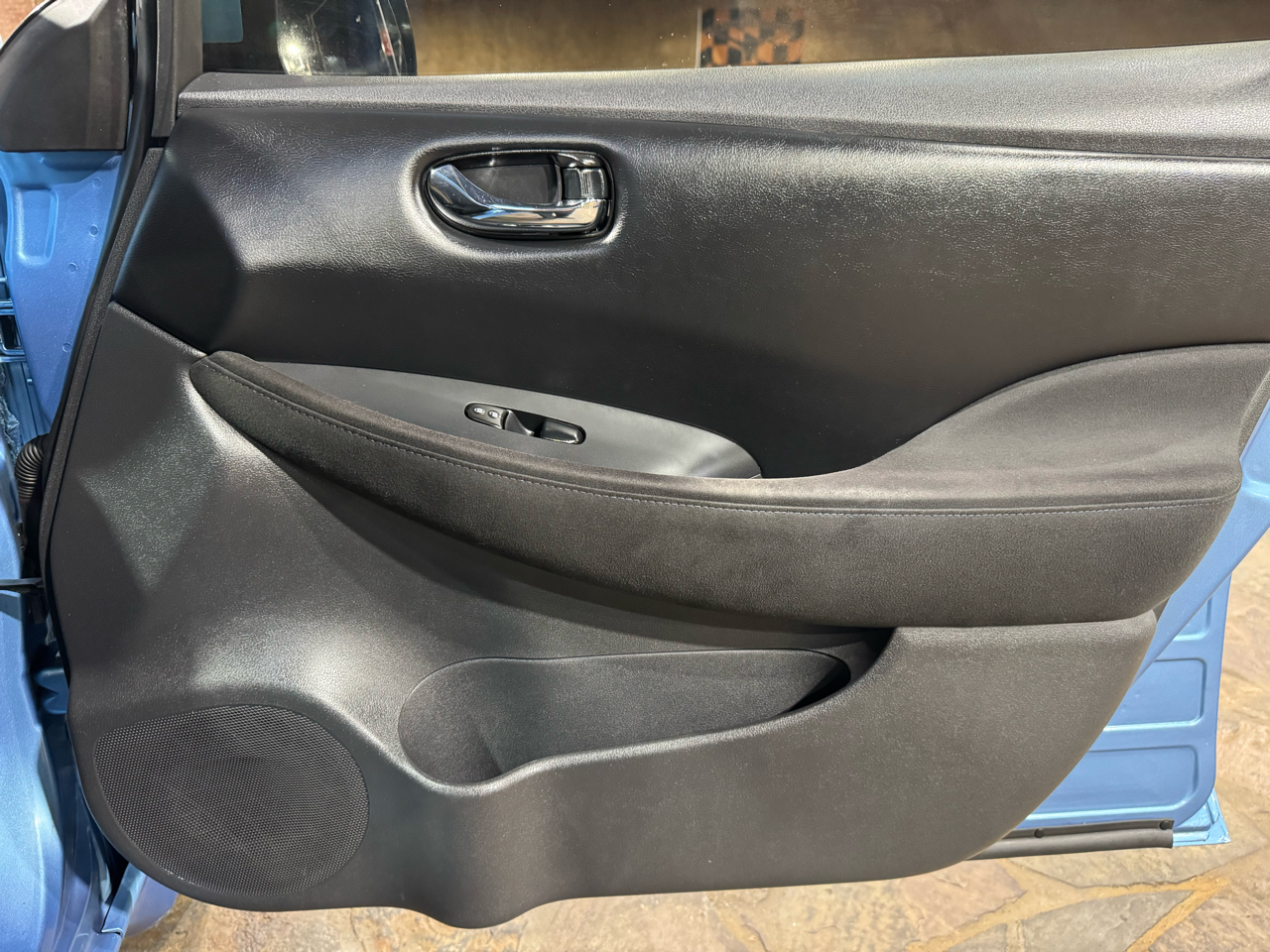 Nissan Leaf 4dr HB S 2013