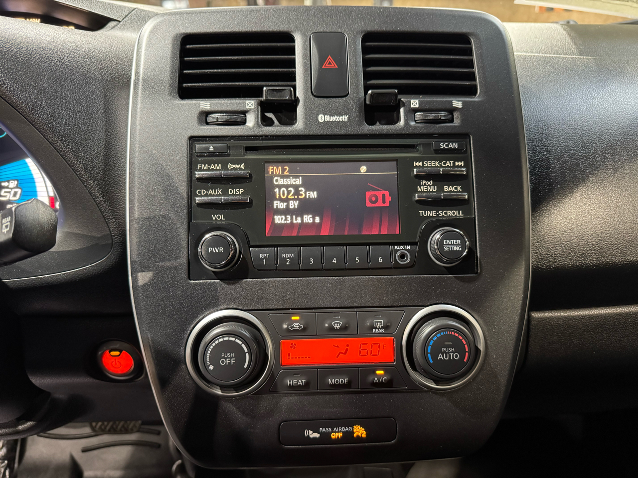 Nissan Leaf 4dr HB S 2013