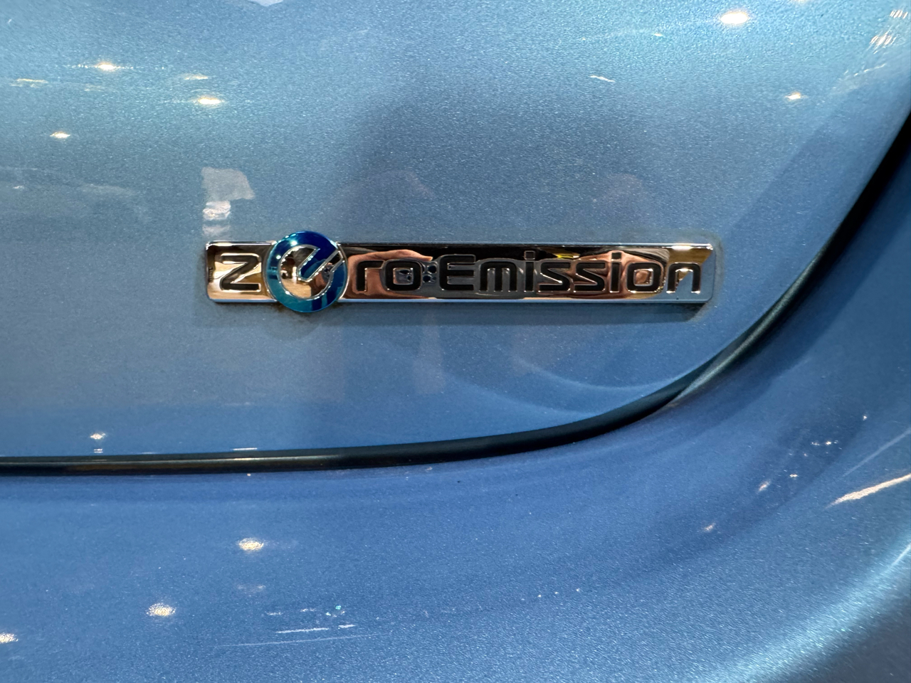 Nissan Leaf 4dr HB S 2013