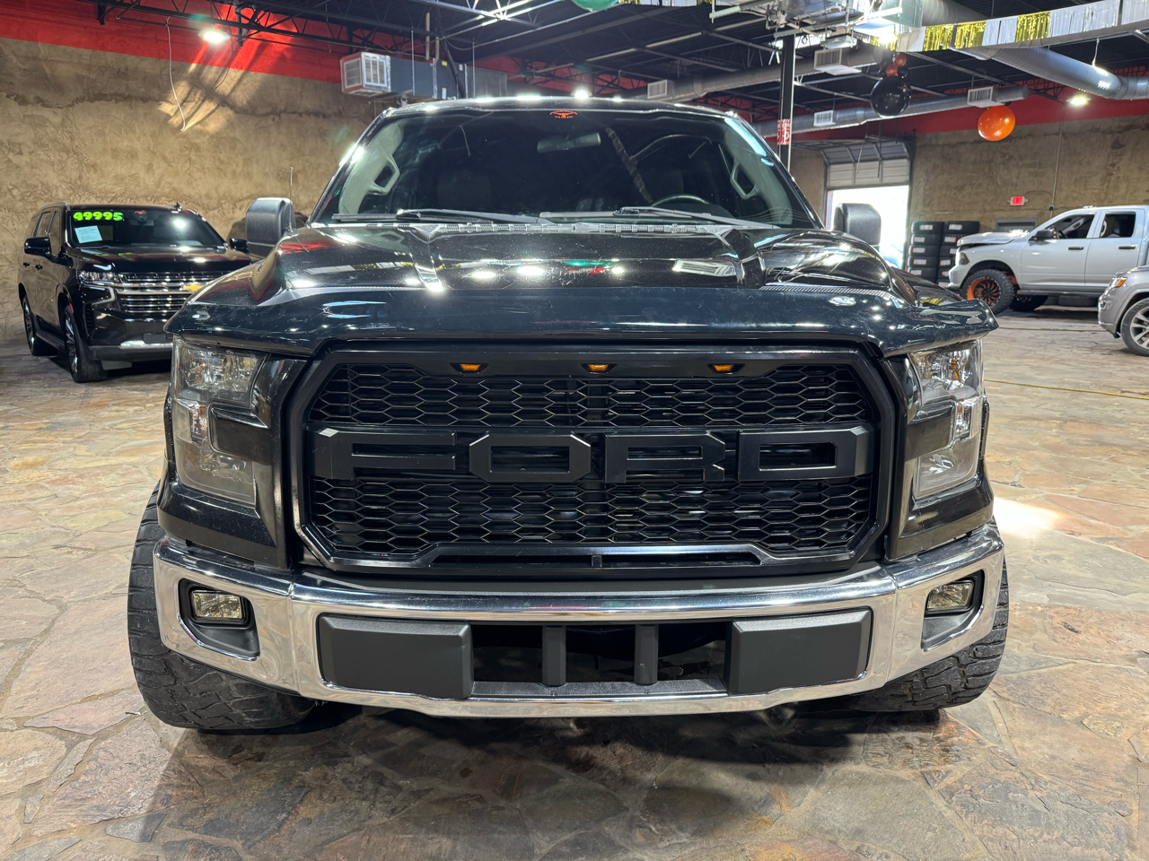 Ford F-150 2WD SuperCrew 145" XLT 2015