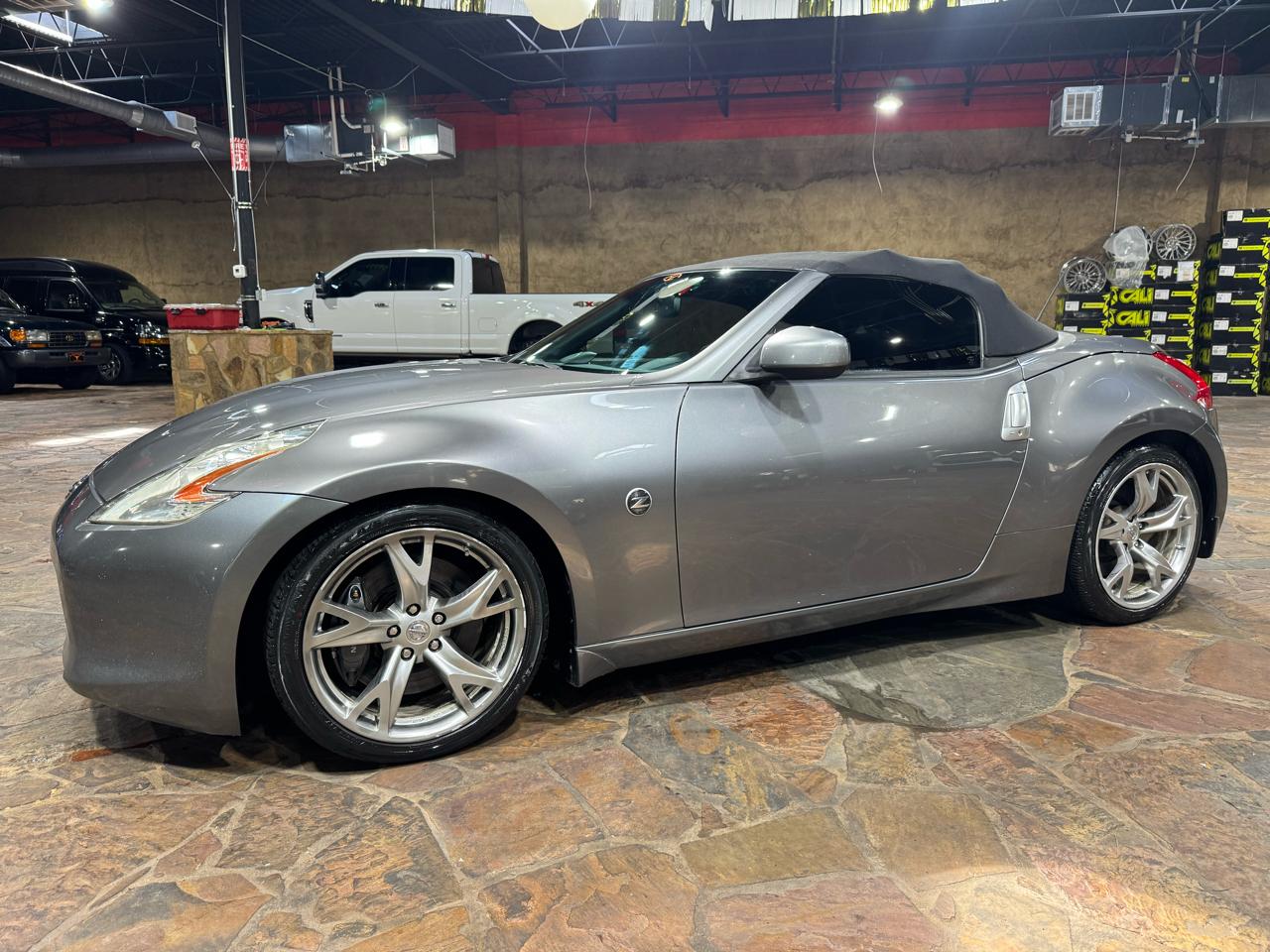 Nissan 370Z 2dr Roadster Auto Touring 2012