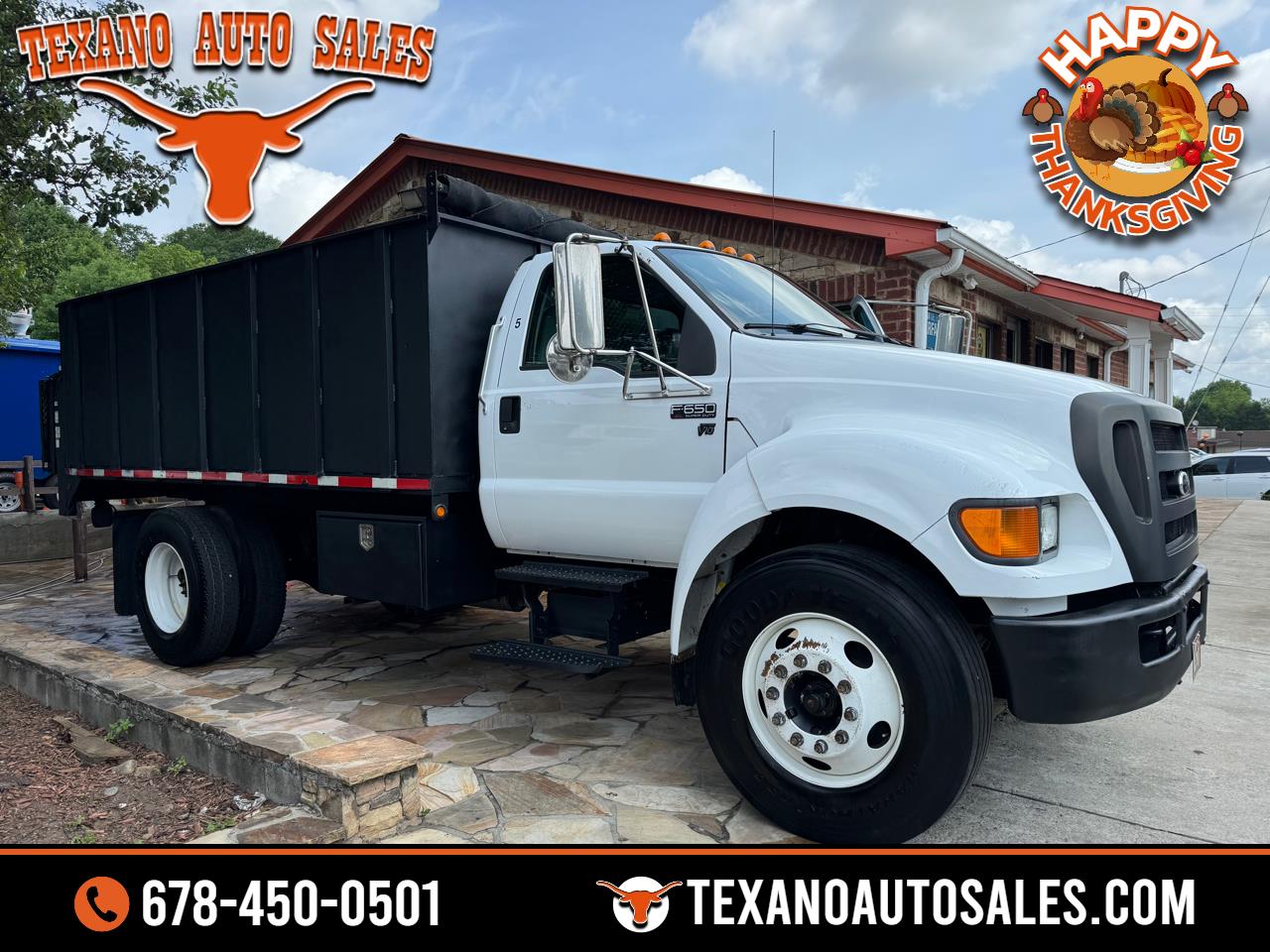 2015 Ford Super Duty F-650 Straight Frame Gas Reg Cab XLT