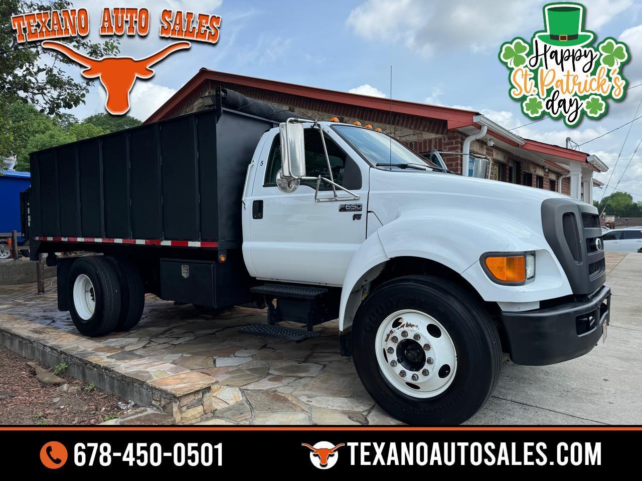 Ford Super Duty F-650 Straight Frame Gas Reg Cab XLT 2015