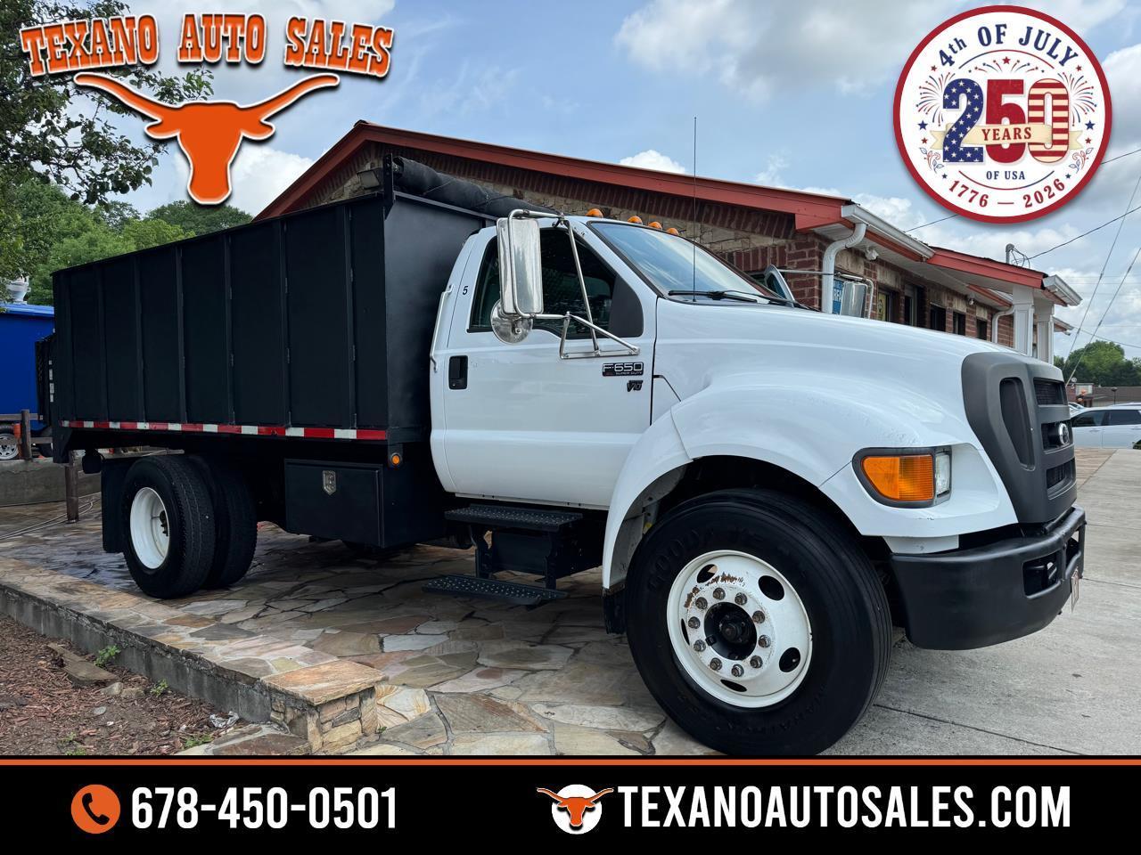 Ford Super Duty F-650 Straight Frame Gas Reg Cab XLT 2015