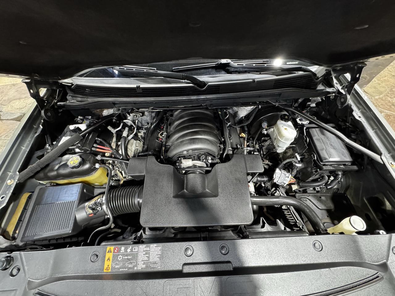 GMC Sierra 1500 4WD Crew Cab 143.5" Denali 2018