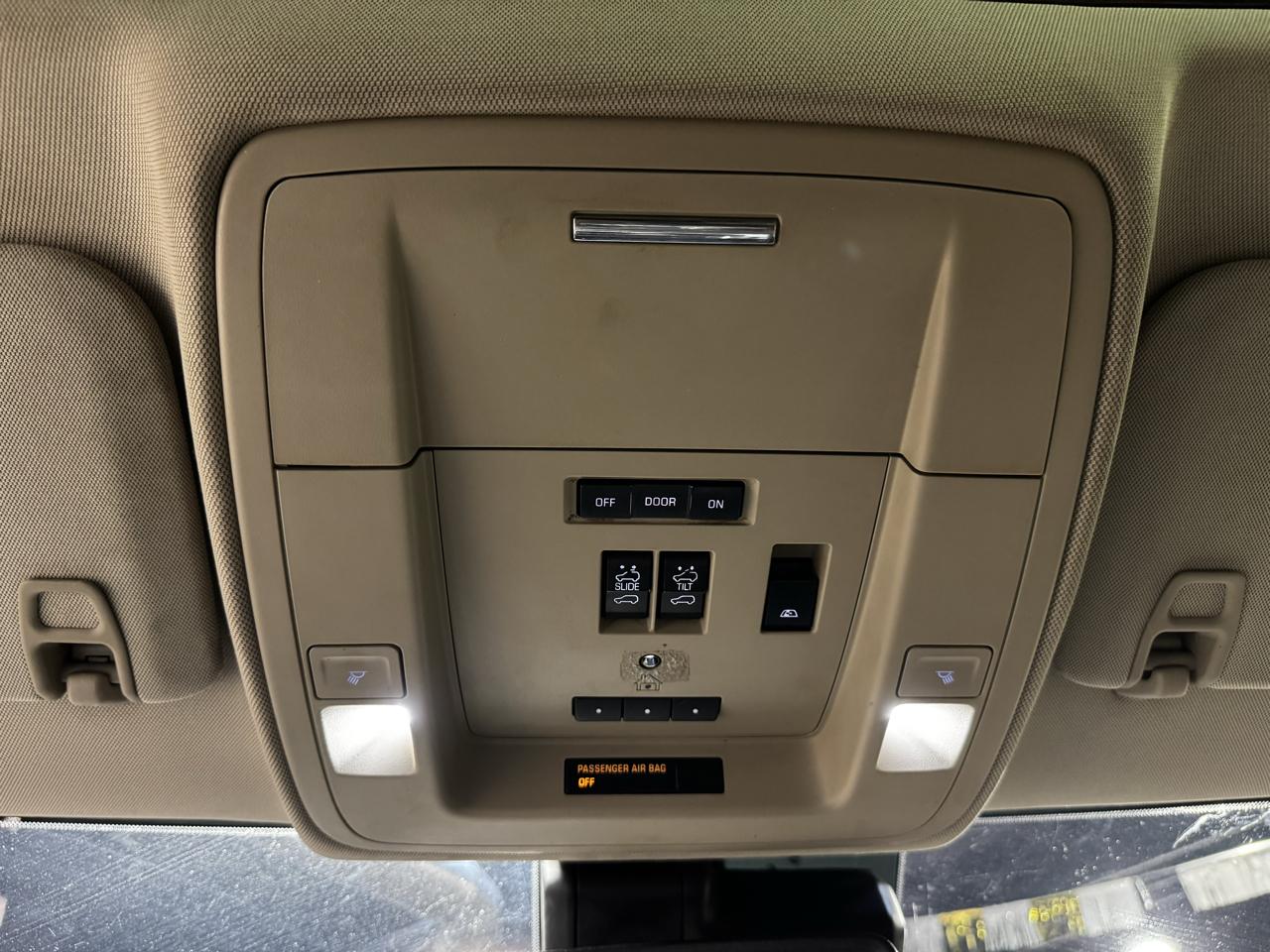 GMC Sierra 1500 4WD Crew Cab 143.5" Denali 2018