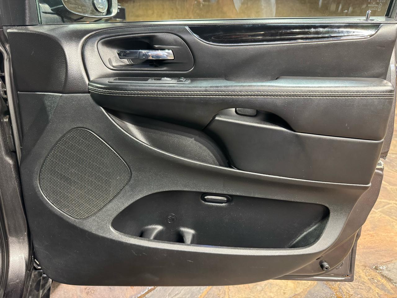 Dodge Grand Caravan SE Plus Wagon 2018