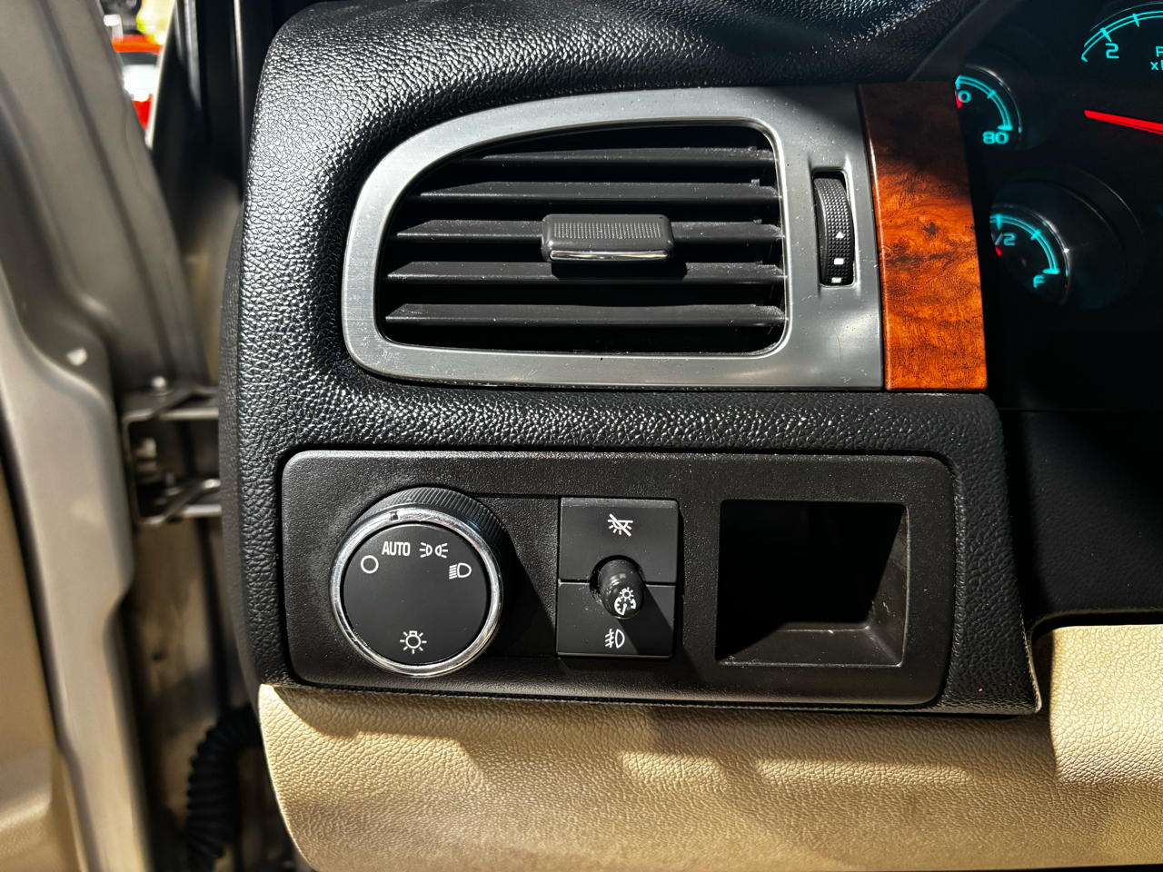 Chevrolet Tahoe 2WD 4dr 1500 LT 2007