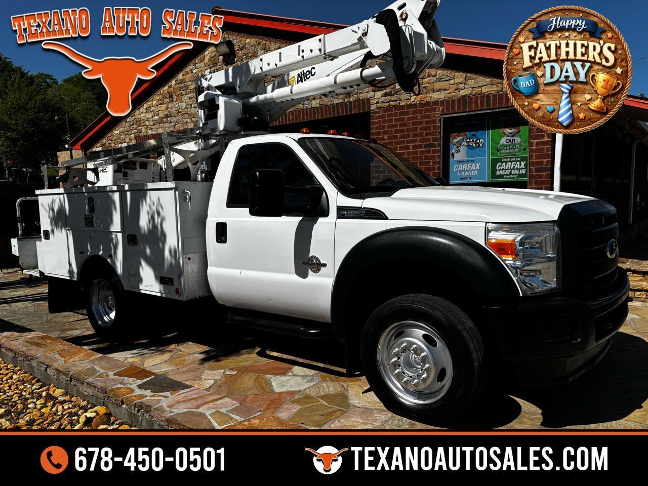 Ford Super Duty F-550 DRW 2WD Reg Cab 165" WB 84" CA XLT 2015