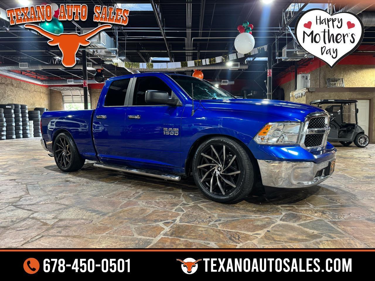 RAM 1500 2WD Quad Cab 140.5" SLT 2015