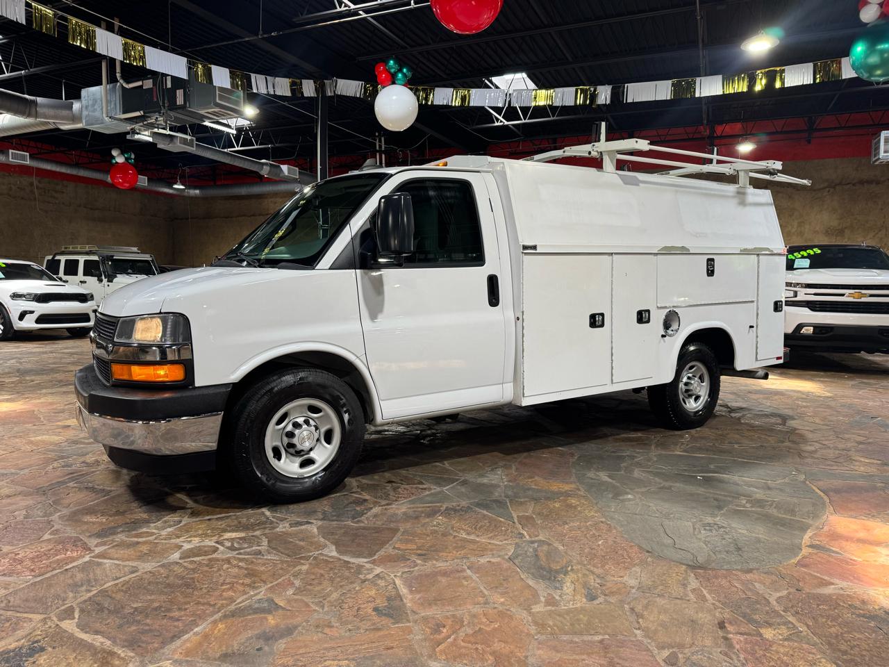 Chevrolet Express Commercial Cutaway 3500 Van 139" 2018
